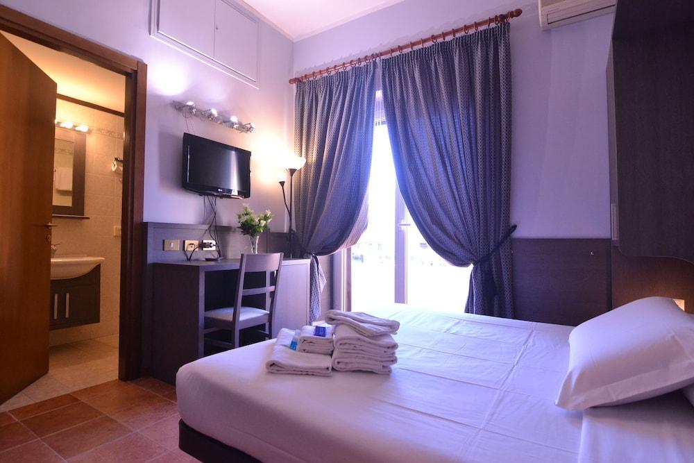 Hotel Mirti โรม ภายนอก รูปภาพ