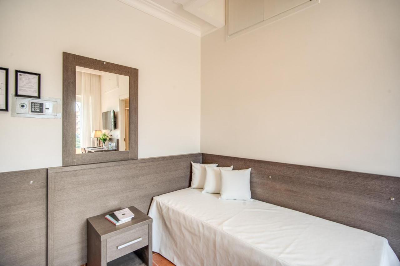 Hotel Mirti โรม ภายนอก รูปภาพ