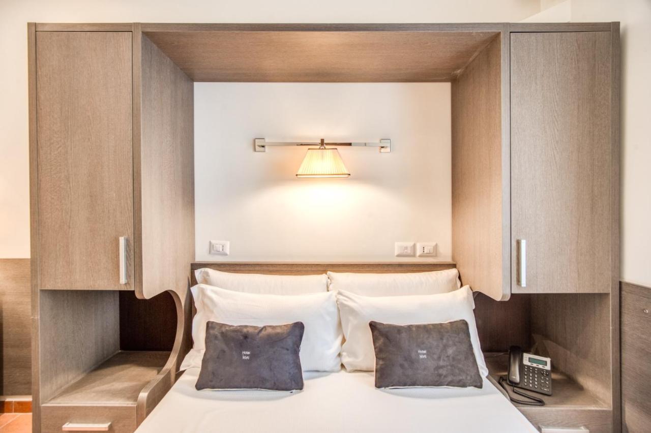 Hotel Mirti โรม ภายนอก รูปภาพ