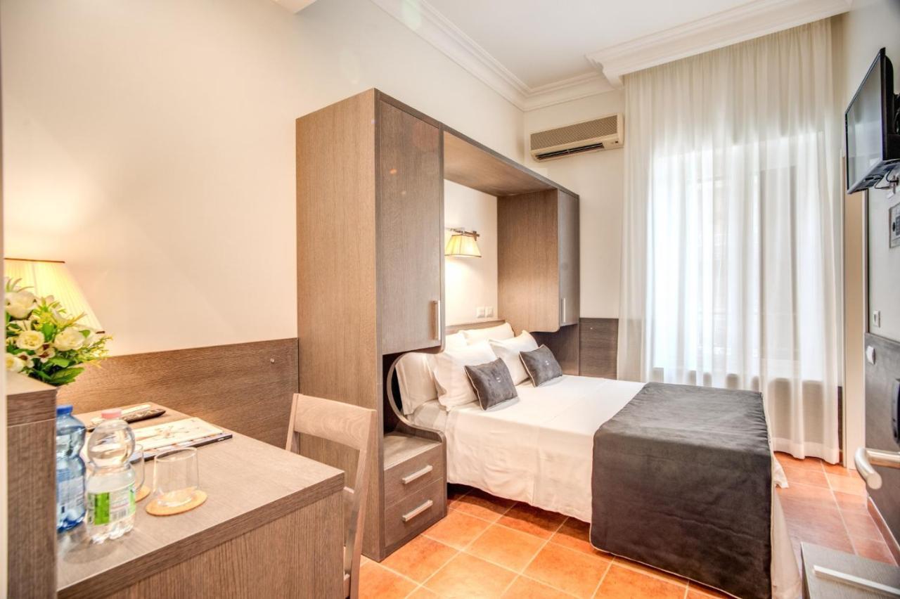 Hotel Mirti โรม ภายนอก รูปภาพ